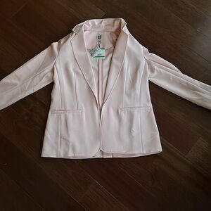 New never worn before. Pink blazer!!